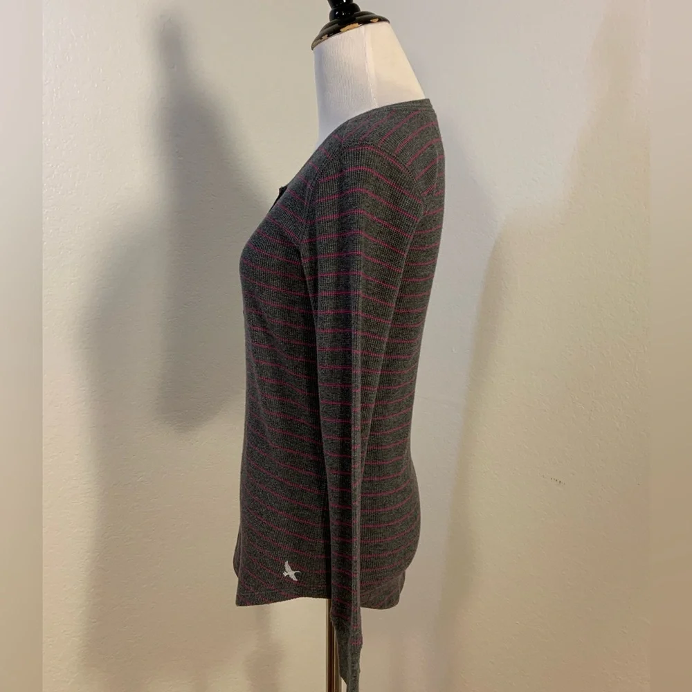 VGUC Eddie Bauer Grey w/Pink Stripe Long Sleeve Shirt - Picture 2 of 7
